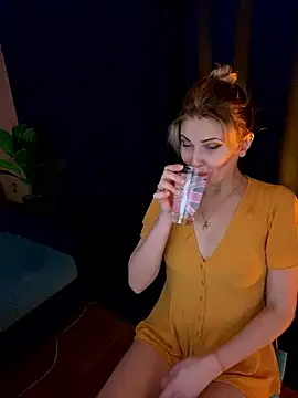 WetHotMilfaa online show from 01/10/26, 10:25