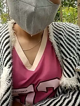 May-Ne online show from 12/21/25, 03:02