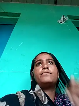 Snapshot of Radhika97A chatting on 08/04/26, 06:49 Radhika97A online show from 08/04/26, 06:49
