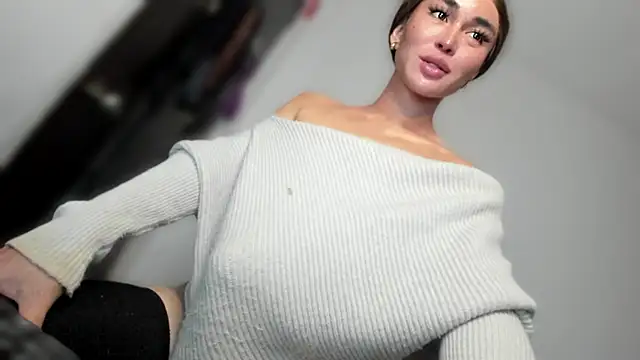 mxshemale ladyboy online show from 05/15/26, 07:21