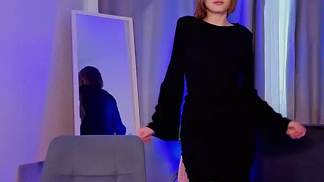 Leyla crsh online show from 02/13/26, 11:39