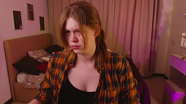 Snapshot of Alison_Doody chatting on 01/08/26, 07:32 Alison Doody online show from 01/08/26, 07:32