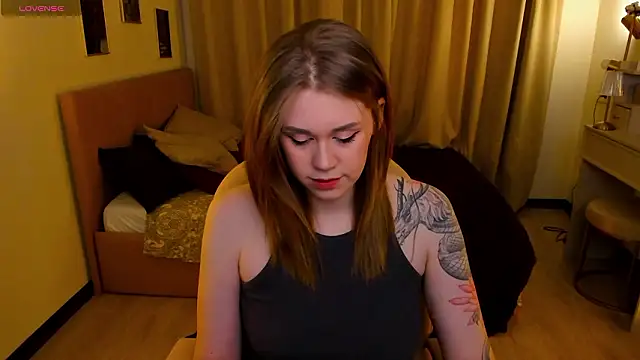 Snapshot of Alison_Doody chatting on 03/21/26, 07:35 Alison Doody online show from 03/21/26, 07:35