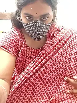 Snapshot of Cut_madhuri chatting on 01/18/26, 05:28 Cut madhuri online show from 01/18/26, 05:28