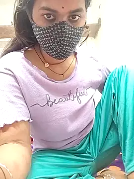 Snapshot of Cut_madhuri chatting on 02/15/26, 08:05 Cut madhuri online show from 02/15/26, 08:05