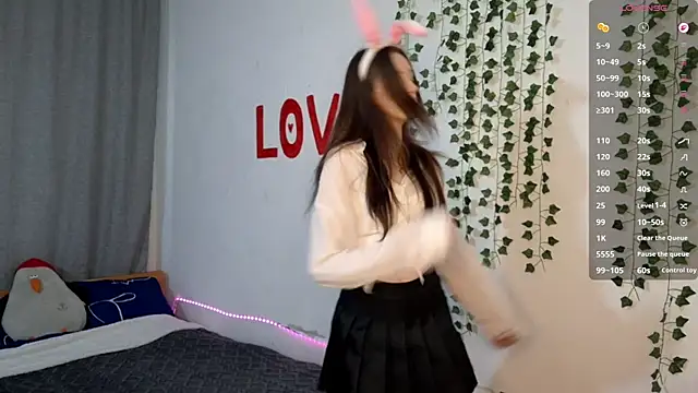 LisaBoddy online show from 04/10/26, 11:59