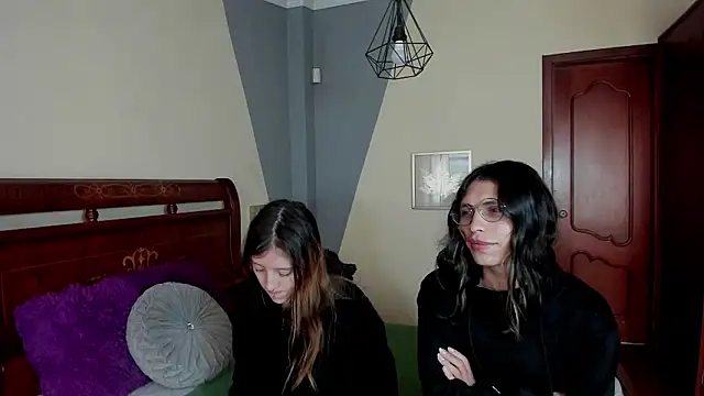 Briar y Blair online show from 01/19/26, 02:21