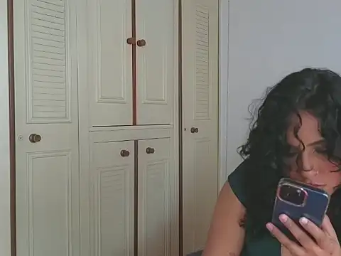 Snapshot of Valery__lovex chatting on 05/21/26, 03:41 Valery lovex online show from 05/21/26, 03:41