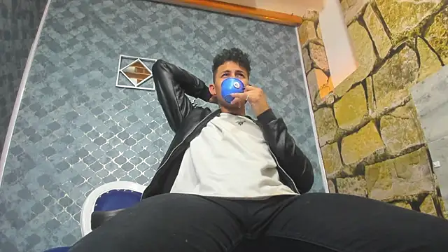 Ethan Waalker online show from 01/10/26, 06:37