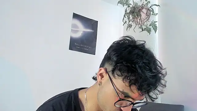 charlie dicker online show from 01/06/26, 04:21