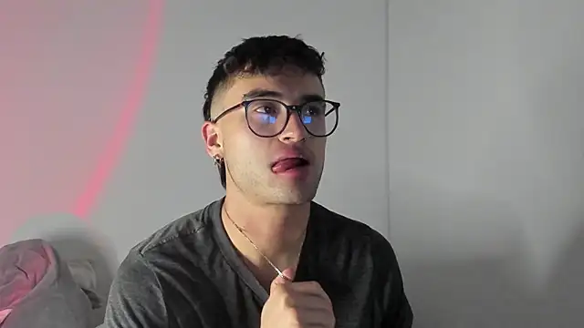 charlie dicker online show from 02/12/26, 01:00