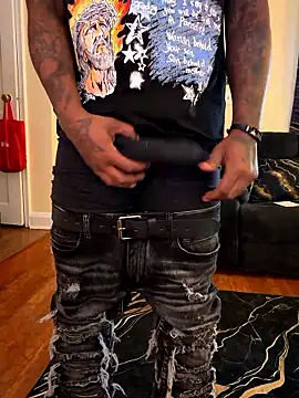 daddydarkskindikk online show from 01/12/26, 05:51