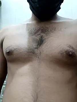 bnglrboy0886 online show from 12/20/25, 03:57