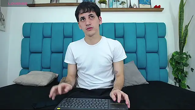 boy Dirty X online show from 04/30/26, 02:51