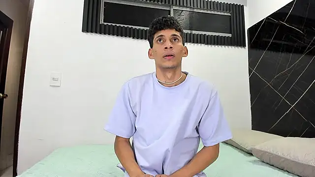 Emer santos online show from 02/13/26, 07:54