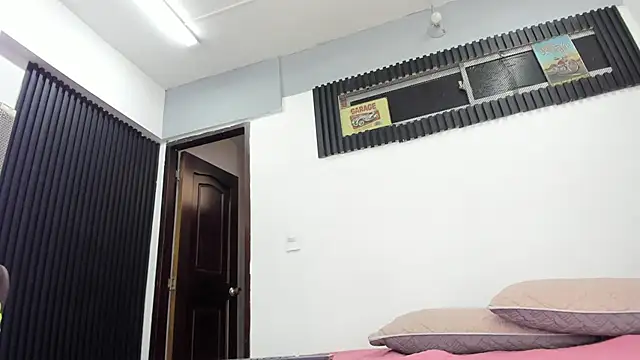 Emer santos online show from 04/21/26, 07:50