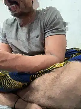 Snapshot of hot_gym_b0y chatting on 03/08/26, 11:14 hot gym b0y online show from 03/08/26, 11:14