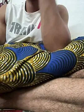 Snapshot of hot_gym_b0y chatting on 03/11/26, 10:21 hot gym b0y online show from 03/11/26, 10:21