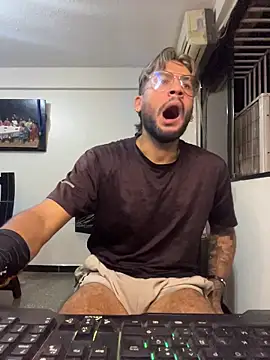 thedragonboyxxx online show from 03/23/26, 04:05