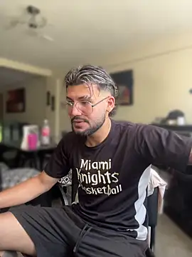 thedragonboyxxx online show from 04/10/26, 02:33