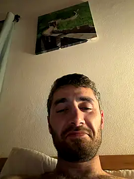 Snapshot of Josedmrx chatting on 12/16/25, 08:47 Josedmrx online show from 12/16/25, 08:47