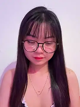 Snapshot of ___KARA___ chatting on 01/17/26, 12:04 KARA online show from 01/17/26, 12:04