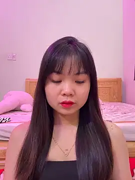 Snapshot of ___KARA___ chatting on 02/04/26, 12:49 KARA online show from 02/04/26, 12:49