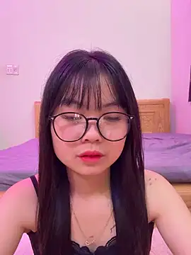 Snapshot of ___KARA___ chatting on 02/20/26, 12:51 KARA online show from 02/20/26, 12:51