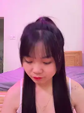 Snapshot of ___KARA___ chatting on 02/21/26, 01:06 KARA online show from 02/21/26, 01:06