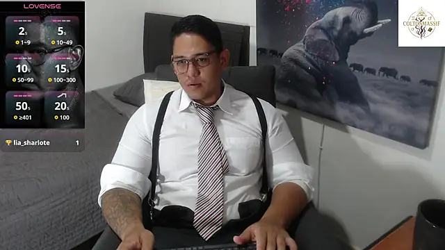 Snapshot of coltonmassiff chatting on 06/11/26, 05:22 coltonmassiff online show from 06/11/26, 05:22