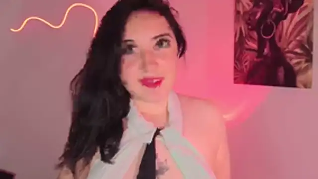 Snapshot of Lyra_Monrroy chatting on 01/14/26, 02:28 Lyra Monrroy online show from 01/14/26, 02:28