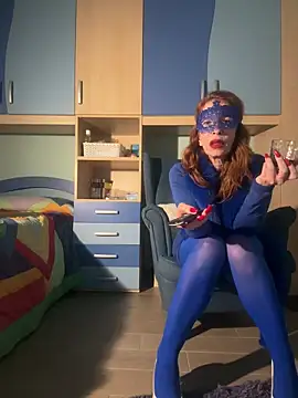 Snapshot of JessicaQueenFire chatting on 03/06/26, 07:21 JessicaQueenFire online show from 03/06/26, 07:21