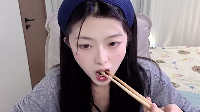 Koikoi    online show from 02/25/26, 12:37