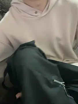 Snapshot of tubasa1216 chatting on 01/11/26, 12:10 tubasa1216 online show from 01/11/26, 12:10