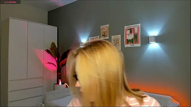 Snapshot of Aurelia_Voss chatting on 02/04/26, 07:53 Aurelia Voss online show from 02/04/26, 07:53