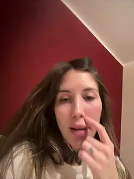 saphirafox online show from 03/15/26, 06:25