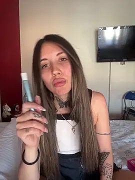 saphirafox online show from 04/09/26, 09:04