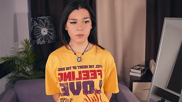 GenaSeidner online show from 12/17/25, 10:32