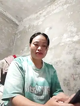 Snapshot of Maikha08 chatting on 05/12/26, 11:29 Maikha08 online show from 05/12/26, 11:29