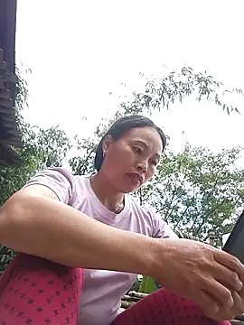Snapshot of Maikha08 chatting on 05/13/26, 12:41 Maikha08 online show from 05/13/26, 12:41
