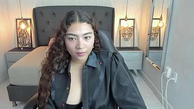 angelinemore online show from 12/22/25, 07:44