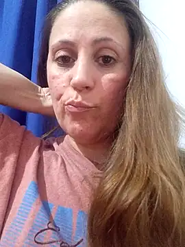 SofiEsteves online show from 12/18/25, 01:44