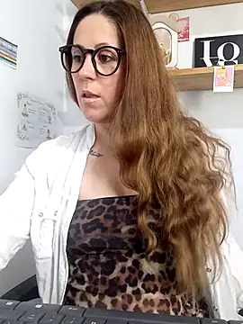 SofiEsteves online show from 04/25/26, 02:25