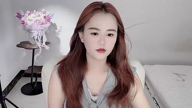 Snapshot of Amireux-8 chatting on 07/13/26, 01:25 Amireux-8 online show from 07/13/26, 01:25