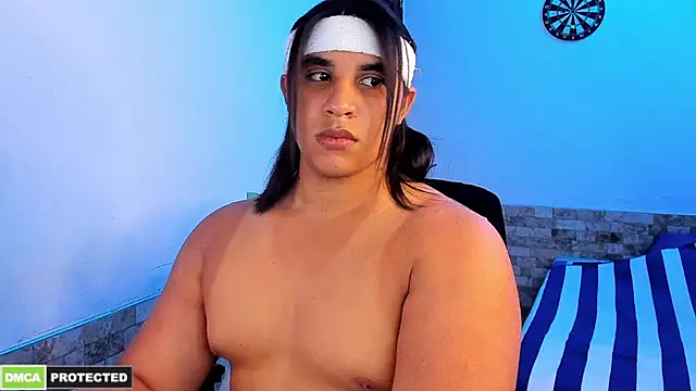 Snapshot of latinboyfit chatting on 06/24/26, 03:05 latinboyfit online show from 06/24/26, 03:05