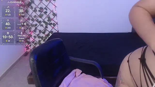 latin mommy  online show from 12/20/25, 01:40