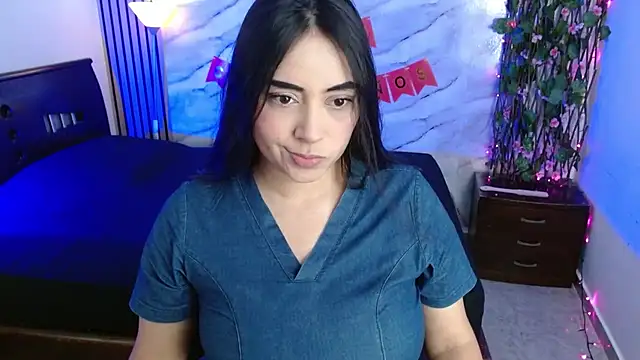 latin mommy  online show from 02/21/26, 02:07