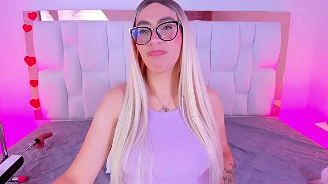 CamilleJuicy  online show from 04/19/26, 12:48