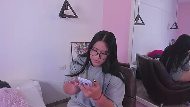 Briana Goldd online show from 04/29/26, 03:21