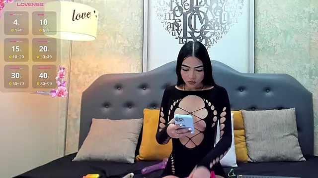 Iam charlotte69 online show from 02/01/26, 03:05